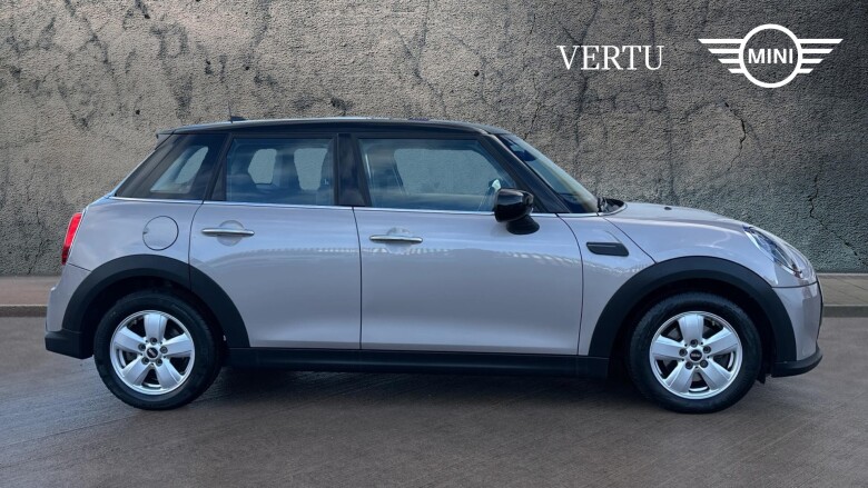 MINI Hatchback 1.5 Cooper Classic 5dr Auto Petrol Hatchback